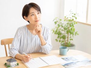 宇都宮市で外壁塗装の時期を検討するイメージ