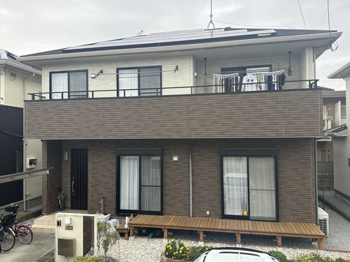 下野市の外壁塗装・屋根塗装が完了｜クリア塗装で外壁デザインを活かしたO様邸